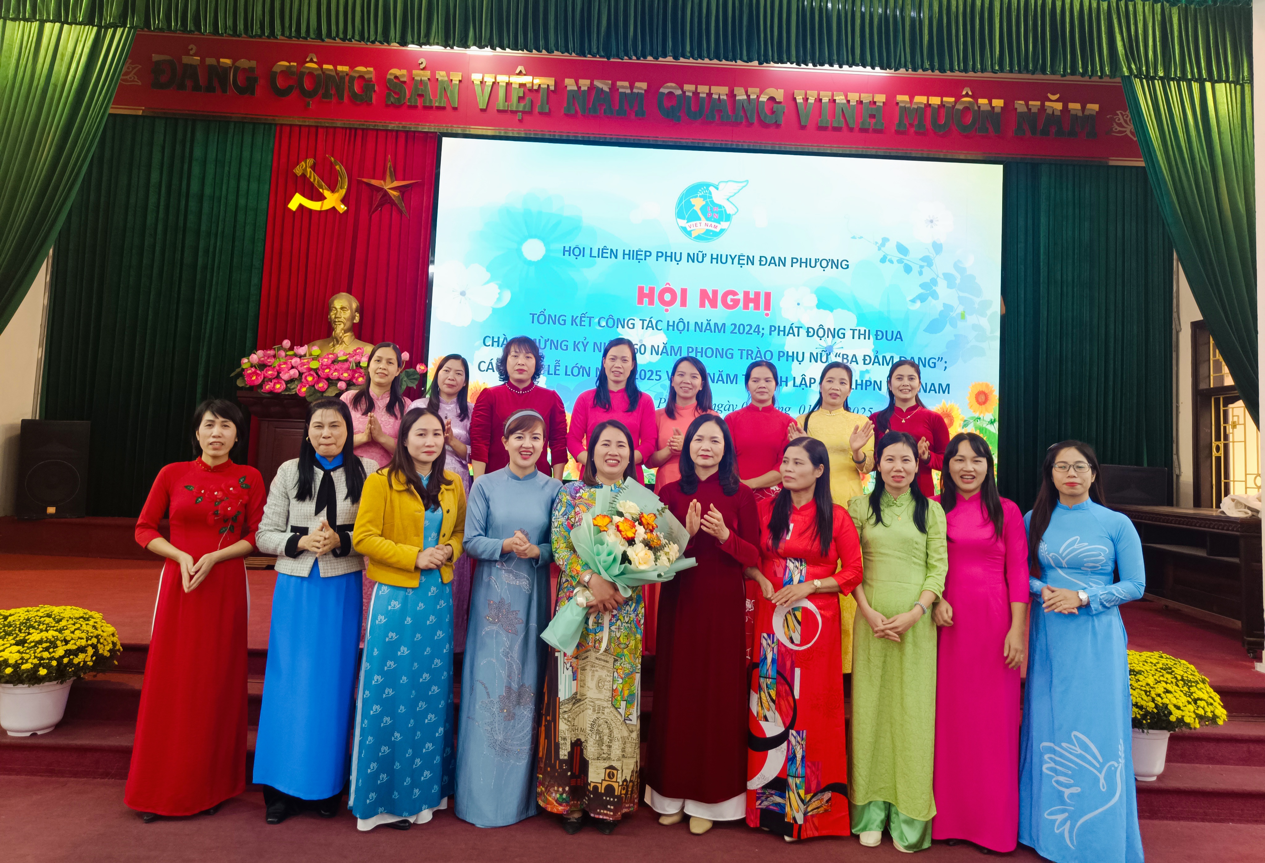 Hội LHPN huyện Đan Phượng biểu dương nhiều tập thể, cá nhân xuất sắc trong phong trào thi đua - ảnh 4