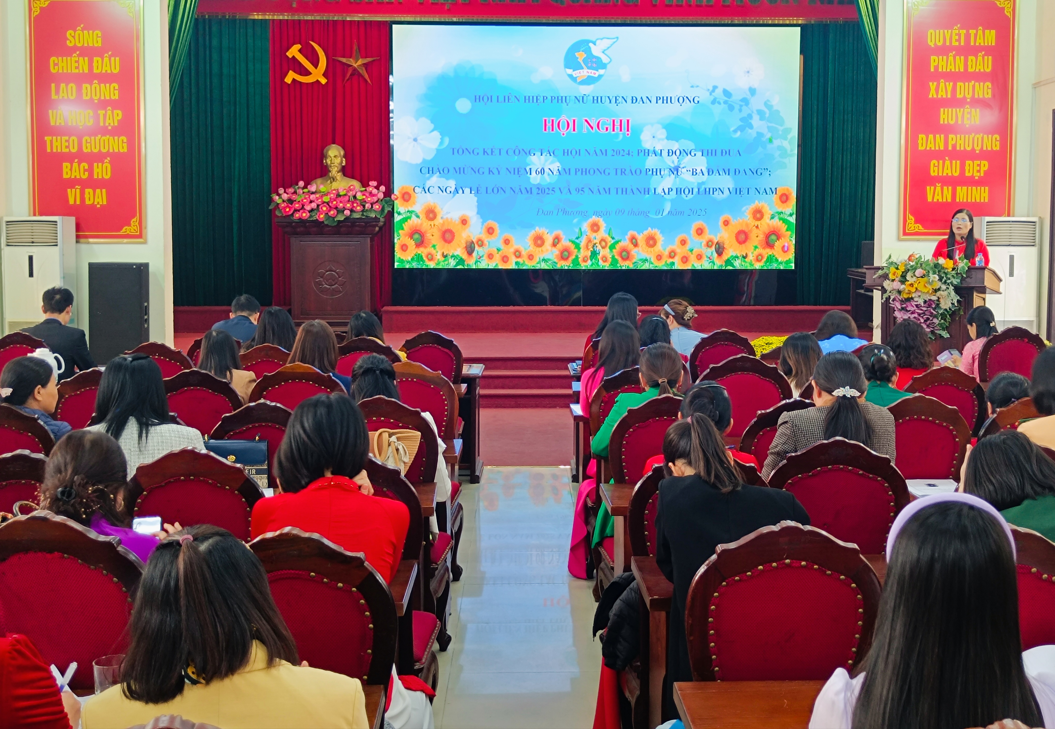 Hội LHPN huyện Đan Phượng biểu dương nhiều tập thể, cá nhân xuất sắc trong phong trào thi đua - ảnh 7