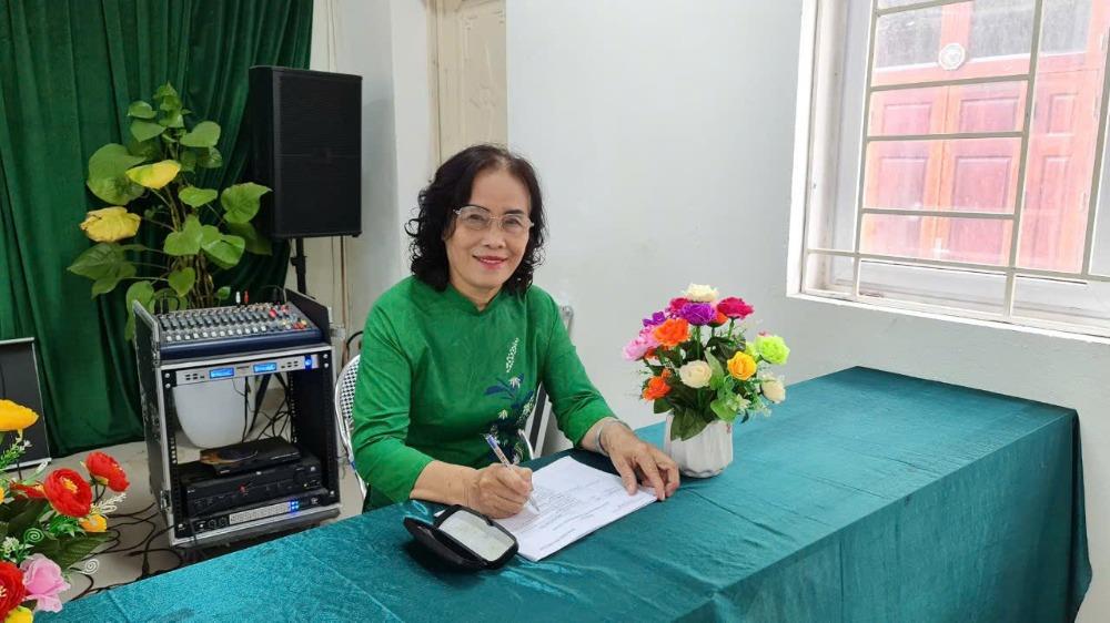 Bà tổ trưởng dân phố gương mẫu luôn “nói đi đôi với làm“ - ảnh 1