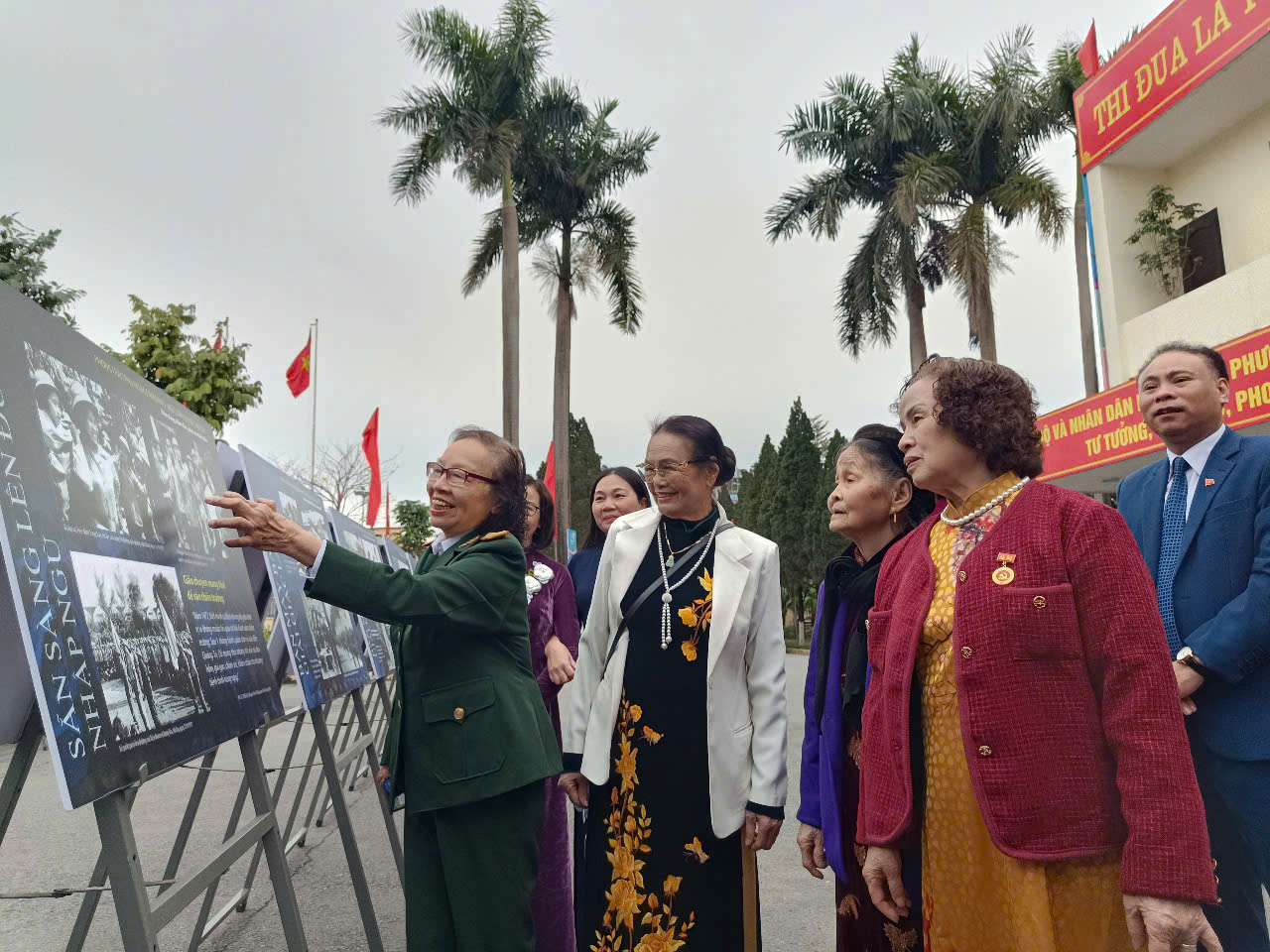 Hình ảnh đẹp của những nhân chứng lịch sử, những người trực tiếp tham gia phong trào phụ nữ “Ba đảm đang” - ảnh 5