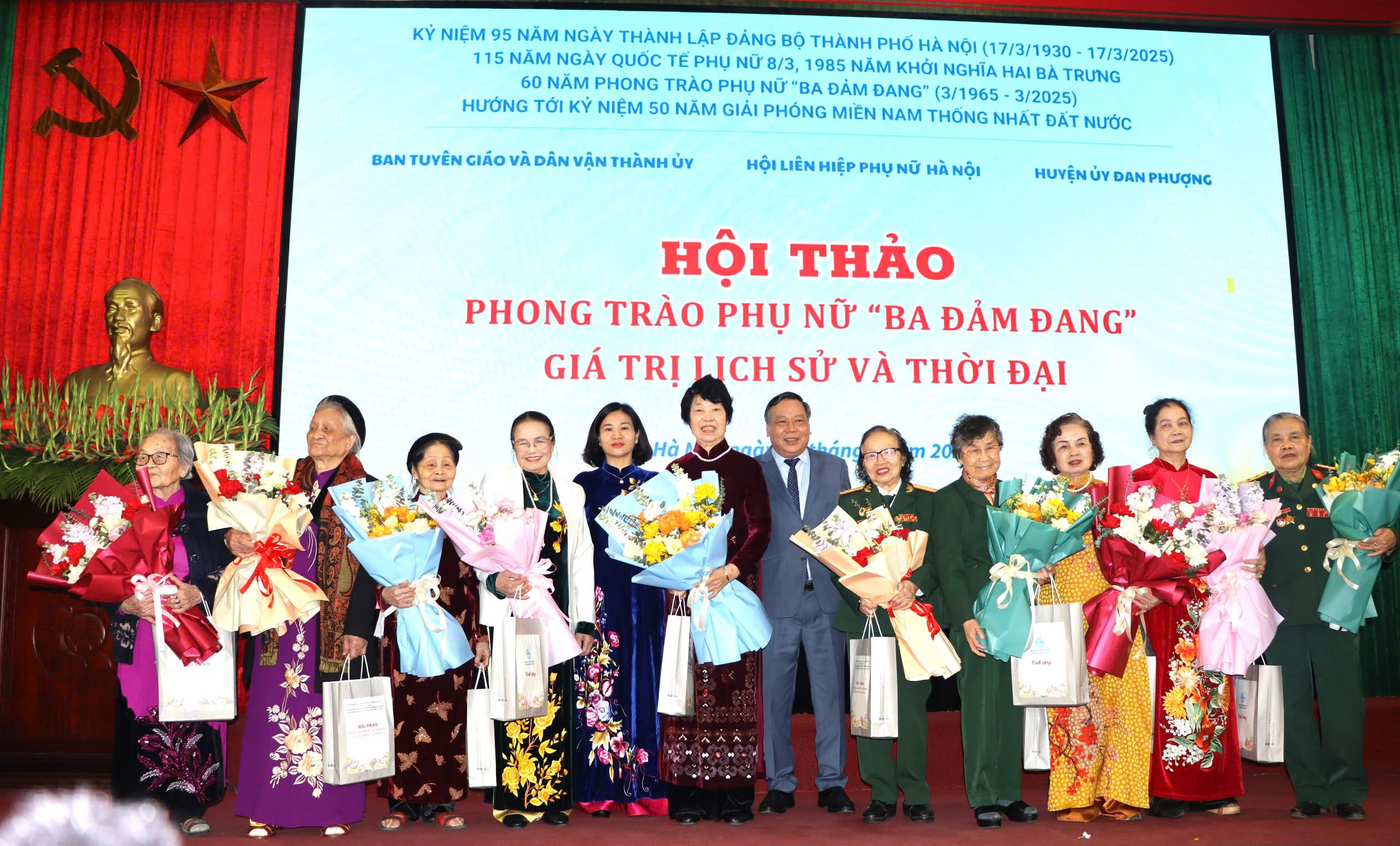 Hình ảnh đẹp của những nhân chứng lịch sử, những người trực tiếp tham gia phong trào phụ nữ “Ba đảm đang” - ảnh 15