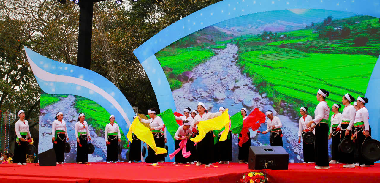 Những hình ảnh ấn tượng tại Festival “Phụ nữ Thủ đô vì hòa bình, phát triển” năm 2025 - ảnh 13