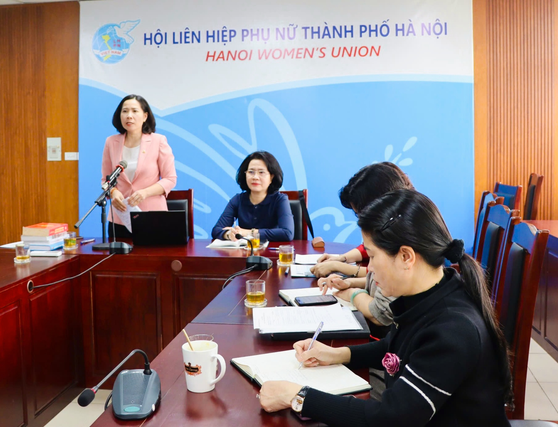 Các cấp Hội Phụ nữ Việt Nam tích cực tham gia xây dựng Đảng, hệ thống chính - ảnh 2