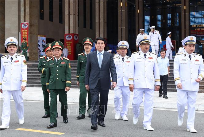 Chủ tịch nước dự Lễ kỷ niệm 70 năm Ngày thành lập Hải quân nhân dân Việt Nam - ảnh 1