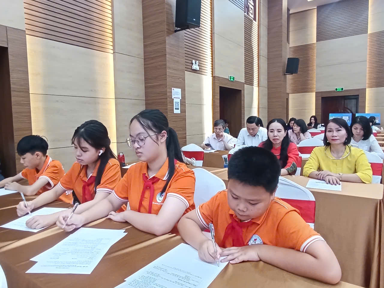 Đẩy mạnh lồng ghép giới trong chương trình đào tạo, bồi dưỡng cho học sinh, sinh viên - ảnh 3