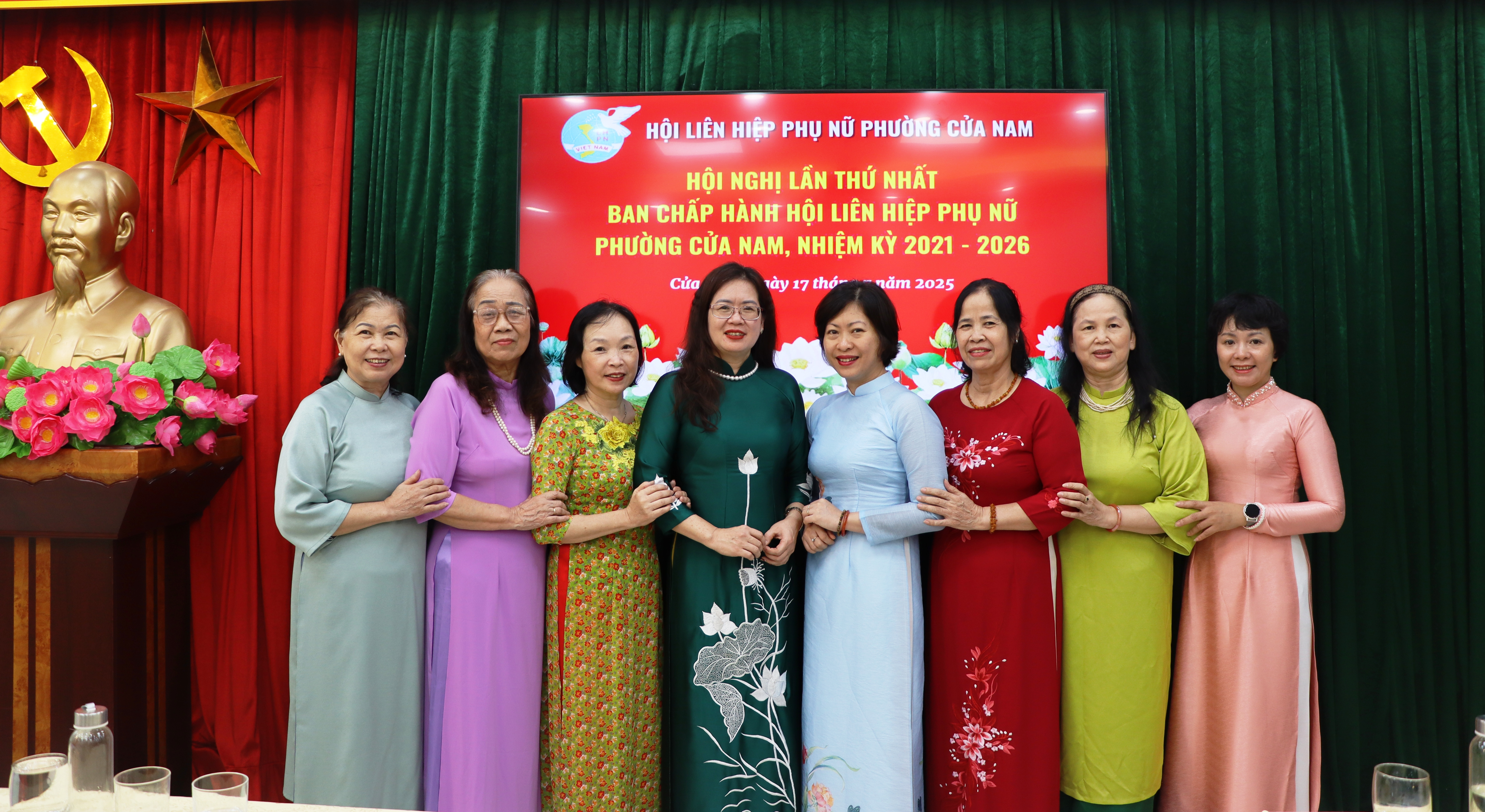 Phụ nữ phường Cửa Nam tích cực tham gia xây dựng Đảng và hệ thống chính trị - ảnh 13