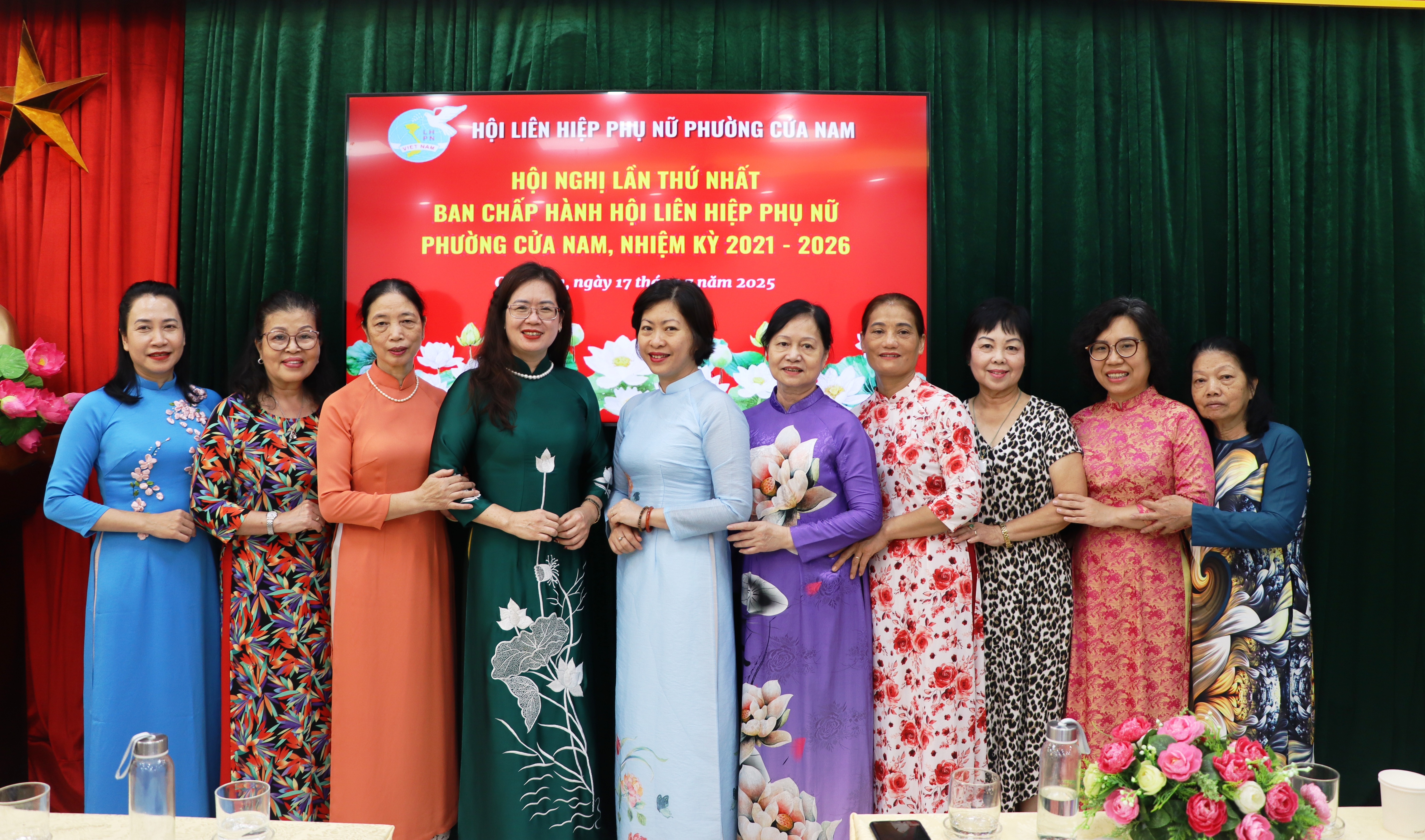 Phụ nữ phường Cửa Nam tích cực tham gia xây dựng Đảng và hệ thống chính trị - ảnh 15