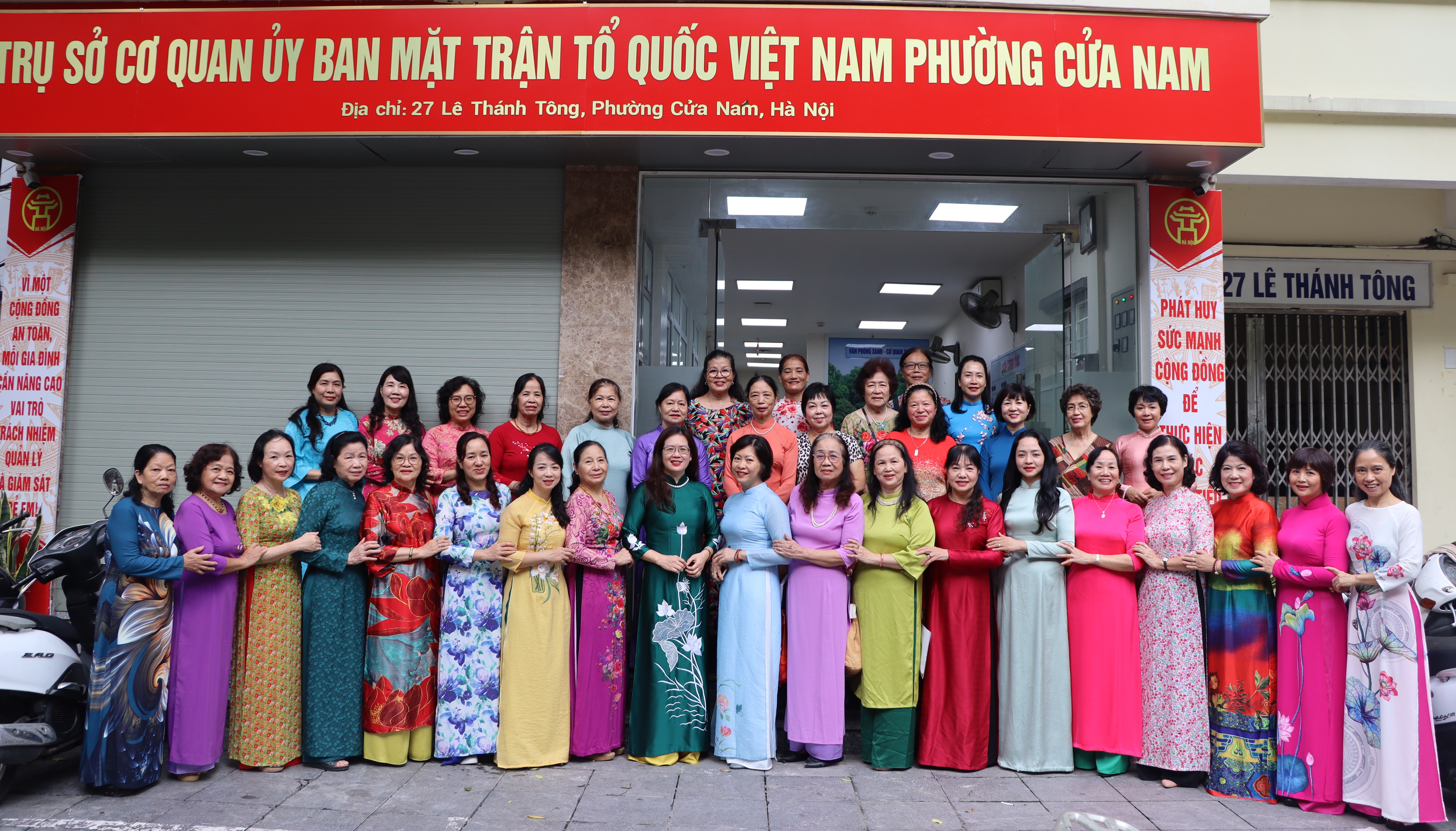 Phụ nữ phường Cửa Nam tích cực tham gia xây dựng Đảng và hệ thống chính trị - ảnh 10