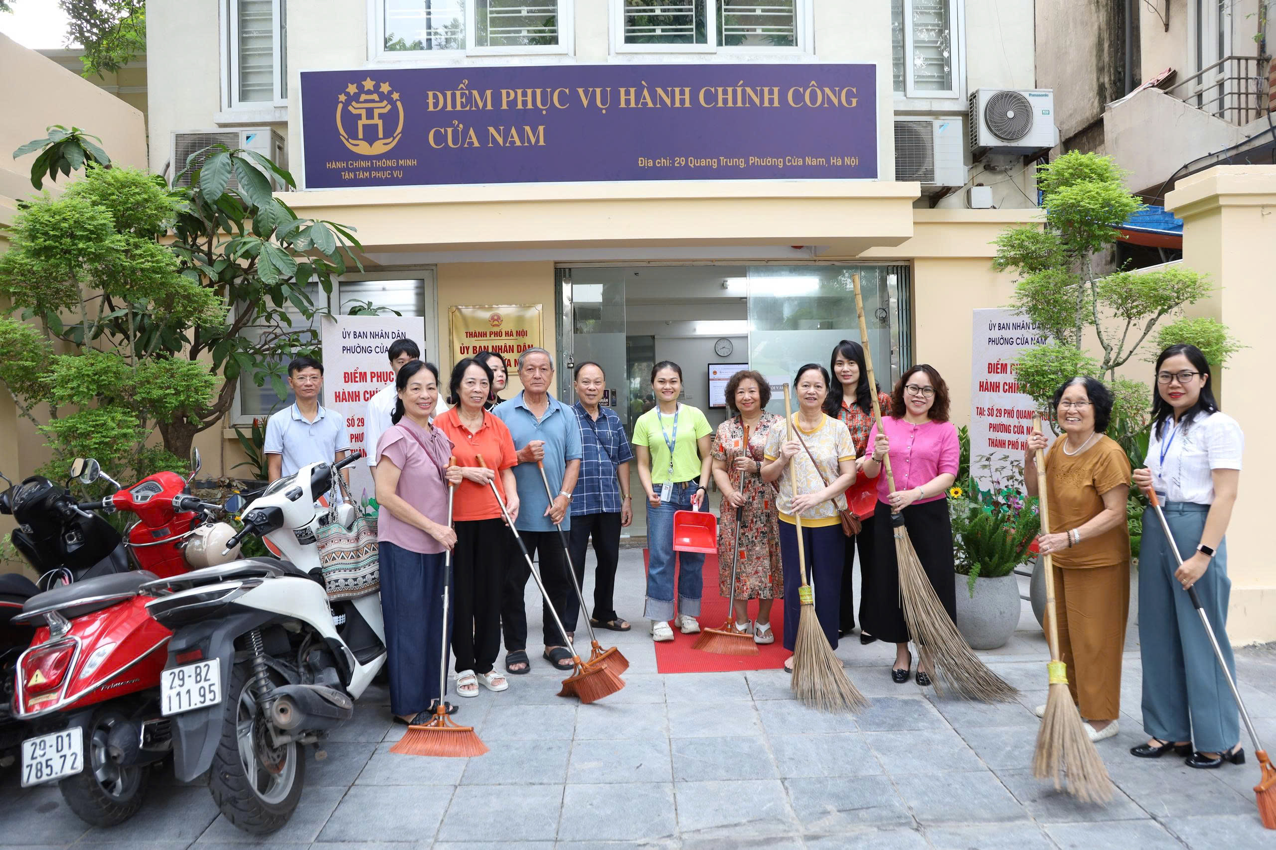 Phường Cửa Nam, TP Hà Nội: Ra quân tổng vệ sinh môi trường trên địa bàn - ảnh 1