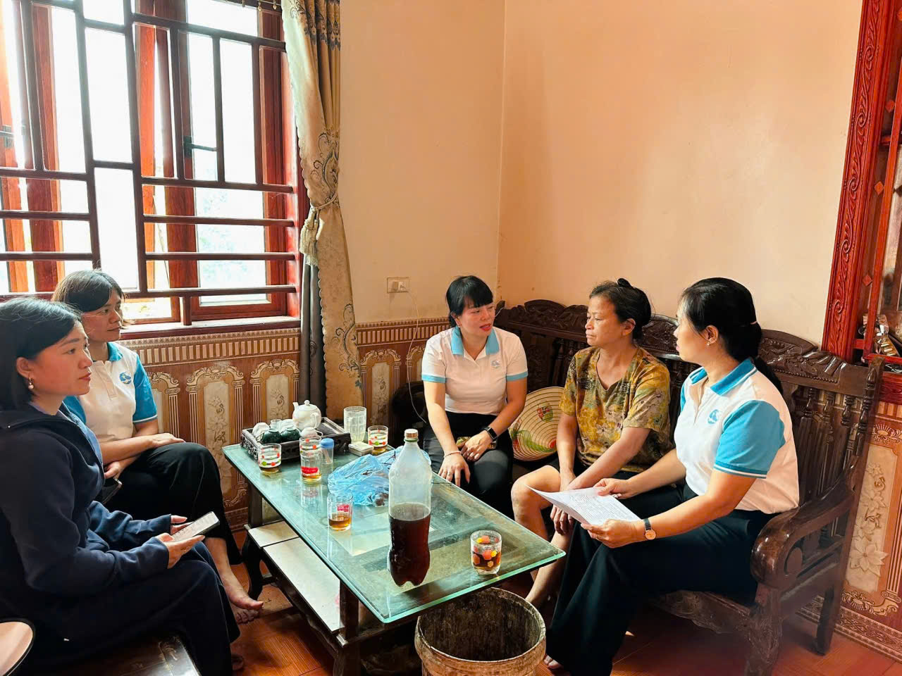 Hội LHPN xã Trung Giã: Tổ chức kiểm tra nguồn vốn vay ưu đãi qua Ngân hàng chính sách xã hội - ảnh 2