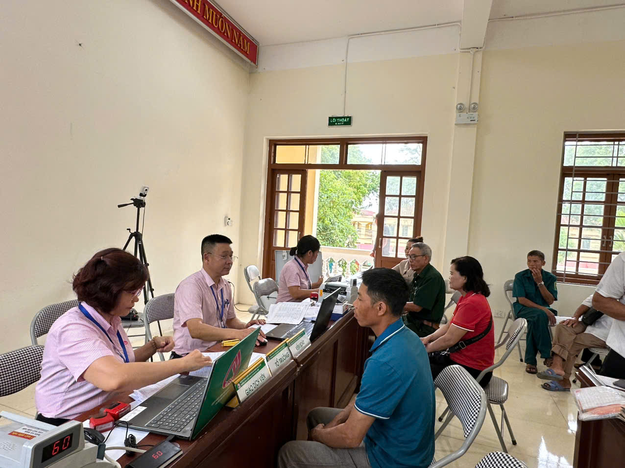 Hội LHPN xã Trung Giã: Tổ chức kiểm tra nguồn vốn vay ưu đãi qua Ngân hàng chính sách xã hội - ảnh 5