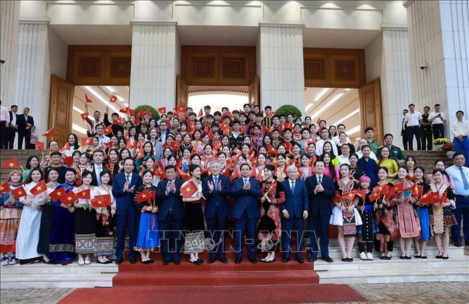 Thủ tướng chủ trì Hội nghị tổng kết Chương trình và Phong trào thi đua 'Cả nước chung tay xóa nhà tạm, nhà dột nát' - ảnh 9