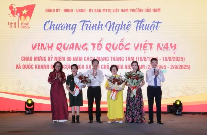 Phường Cửa Nam: Tổ chức chương trình nghệ thuật “Vinh quang Tổ quốc Việt Nam” chào mừng Quốc khánh 2/9 - ảnh 1