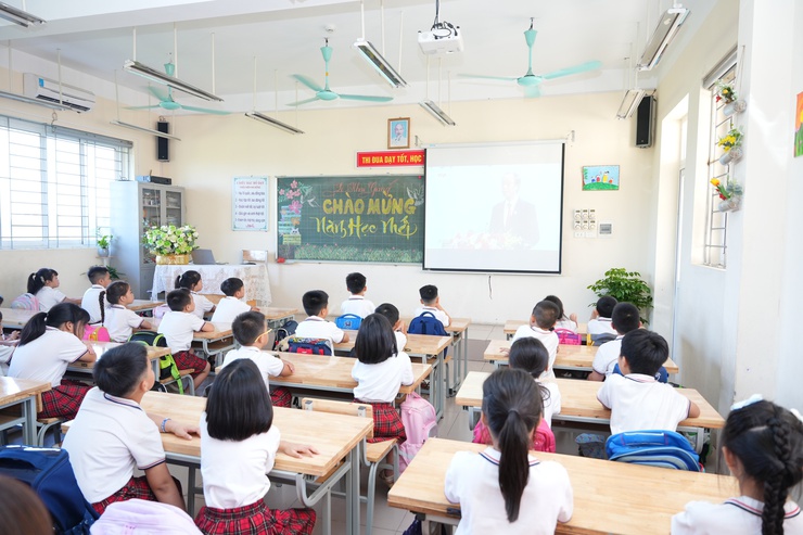 Xã Phù Đổng, TP Hà Nội: Hơn 20.000 học sinh tham dự Lễ khai giảng năm học mới 2025-2026 - ảnh 10
