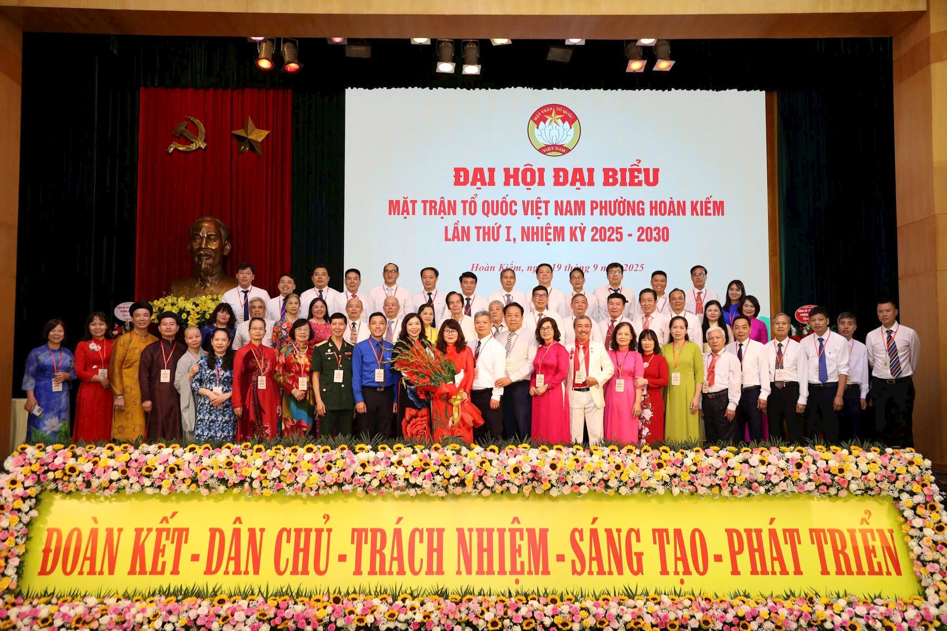 Phát huy vai trò của mặt trận trong tham gia xây dựng Đảng, xây dựng chính quyền - ảnh 2
