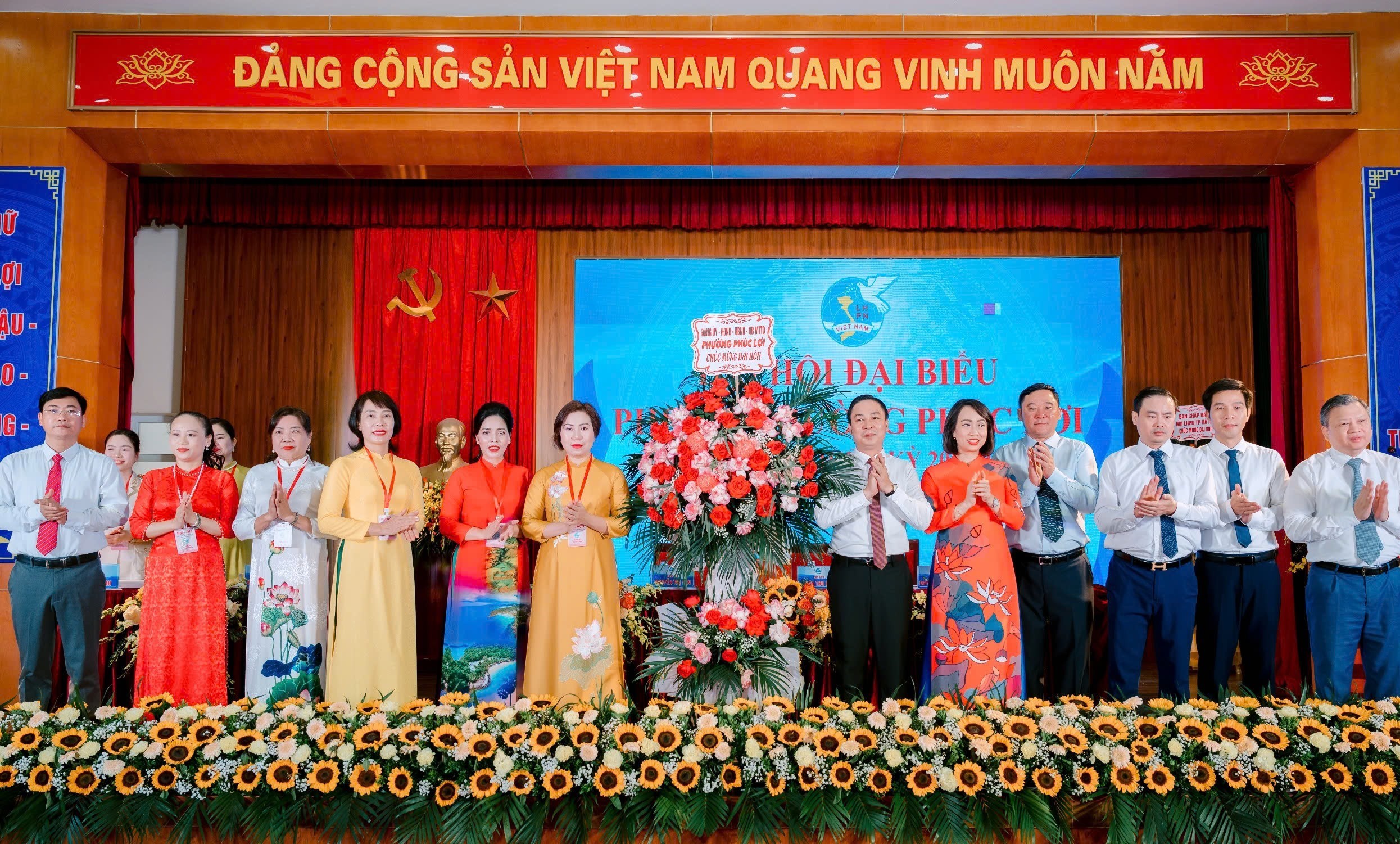 Bà Trần Thu Hiền giữ chức Chủ tịch Hội LHPN phường Phúc Lợi nhiệm kỳ 2025-2030 - ảnh 4