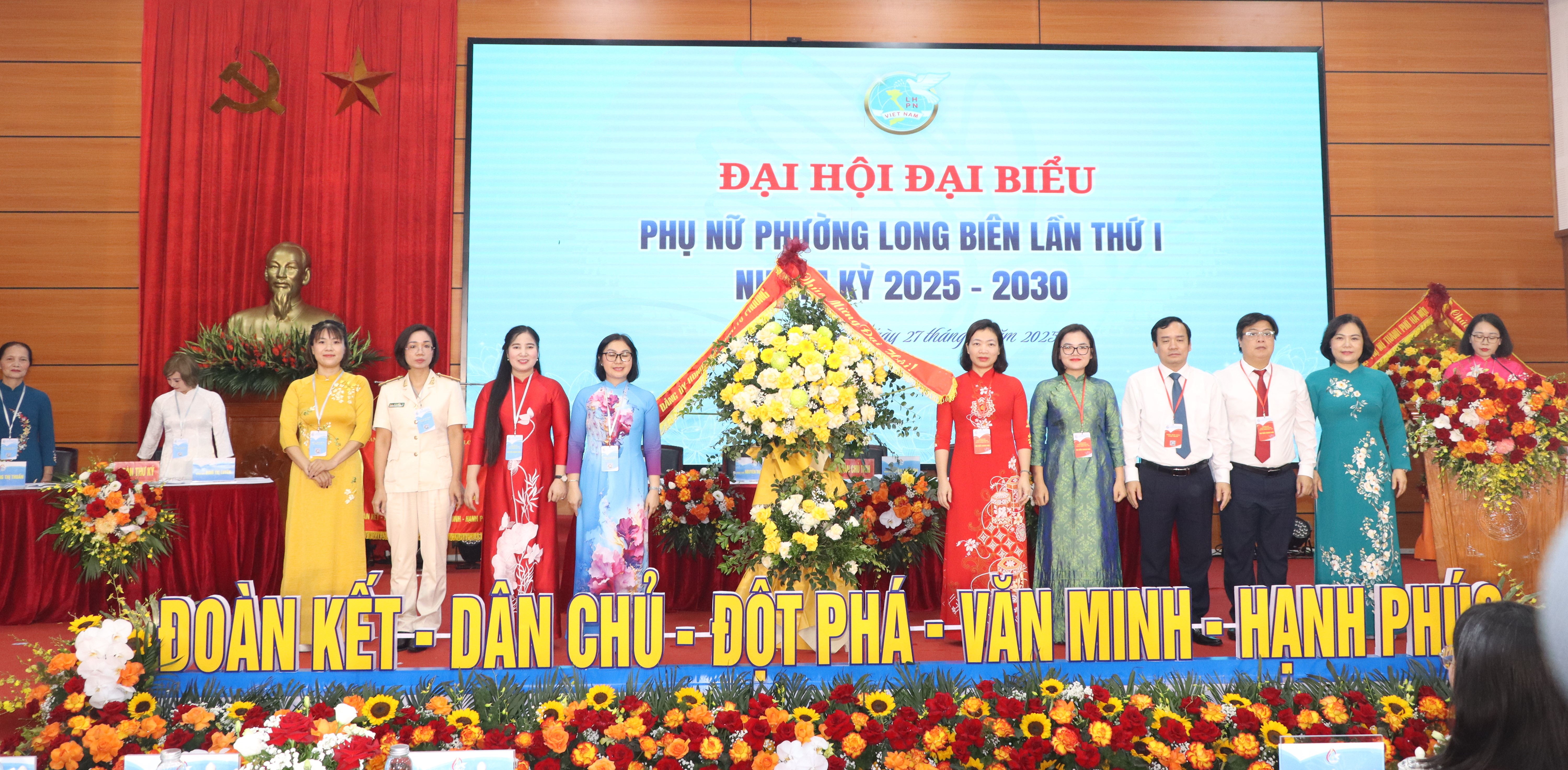 Phụ nữ Long Biên đẩy mạnh chuyển đổi số, ứng dụng công nghệ thông tin trong hoạt động Hội - ảnh 2