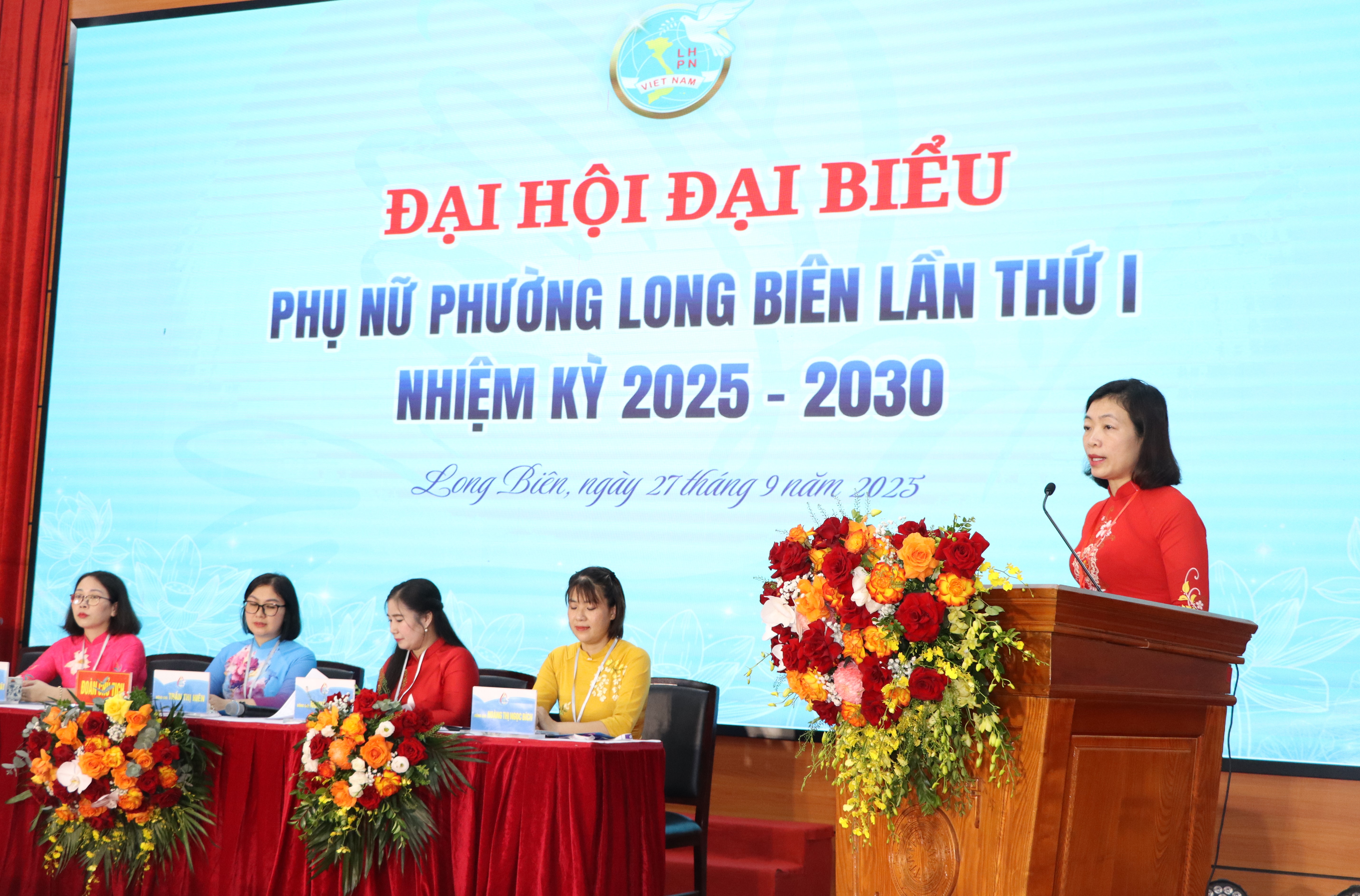 Phụ nữ Long Biên đẩy mạnh chuyển đổi số, ứng dụng công nghệ thông tin trong hoạt động Hội - ảnh 9