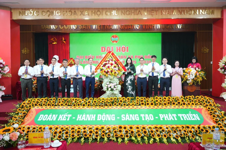 Phát huy vai trò tổ chức Hội thực hiện mục tiêu xây dựng xã Phù Đổng “xanh, văn minh, hiện đại” - ảnh 3