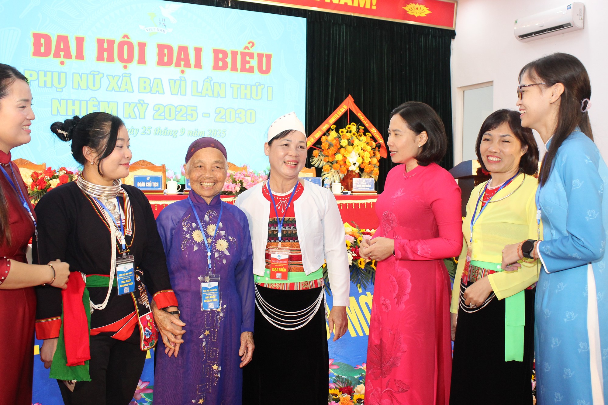 Hoàn thành Đại hội đại biểu phụ nữ lần thứ I, nhiệm kỳ 2025-2030 Hà Nội: 126/126 xã, phường đã t - ảnh 2