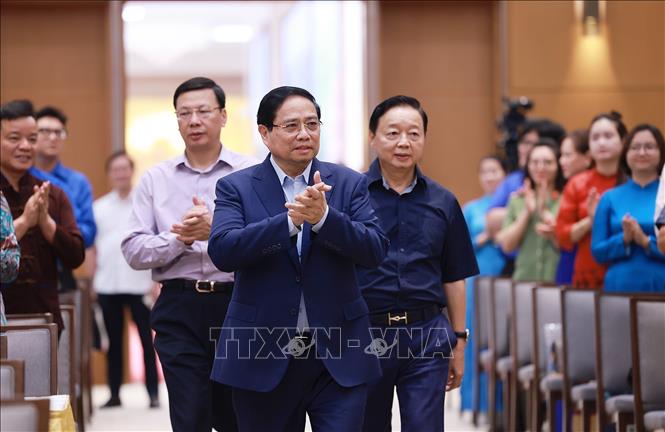 Thủ tướng Phạm Minh Chính phát động đợt thi đua chào mừng Đại hội XIV của Đảng và Bầu cử Quốc hội khoá XVI - ảnh 1