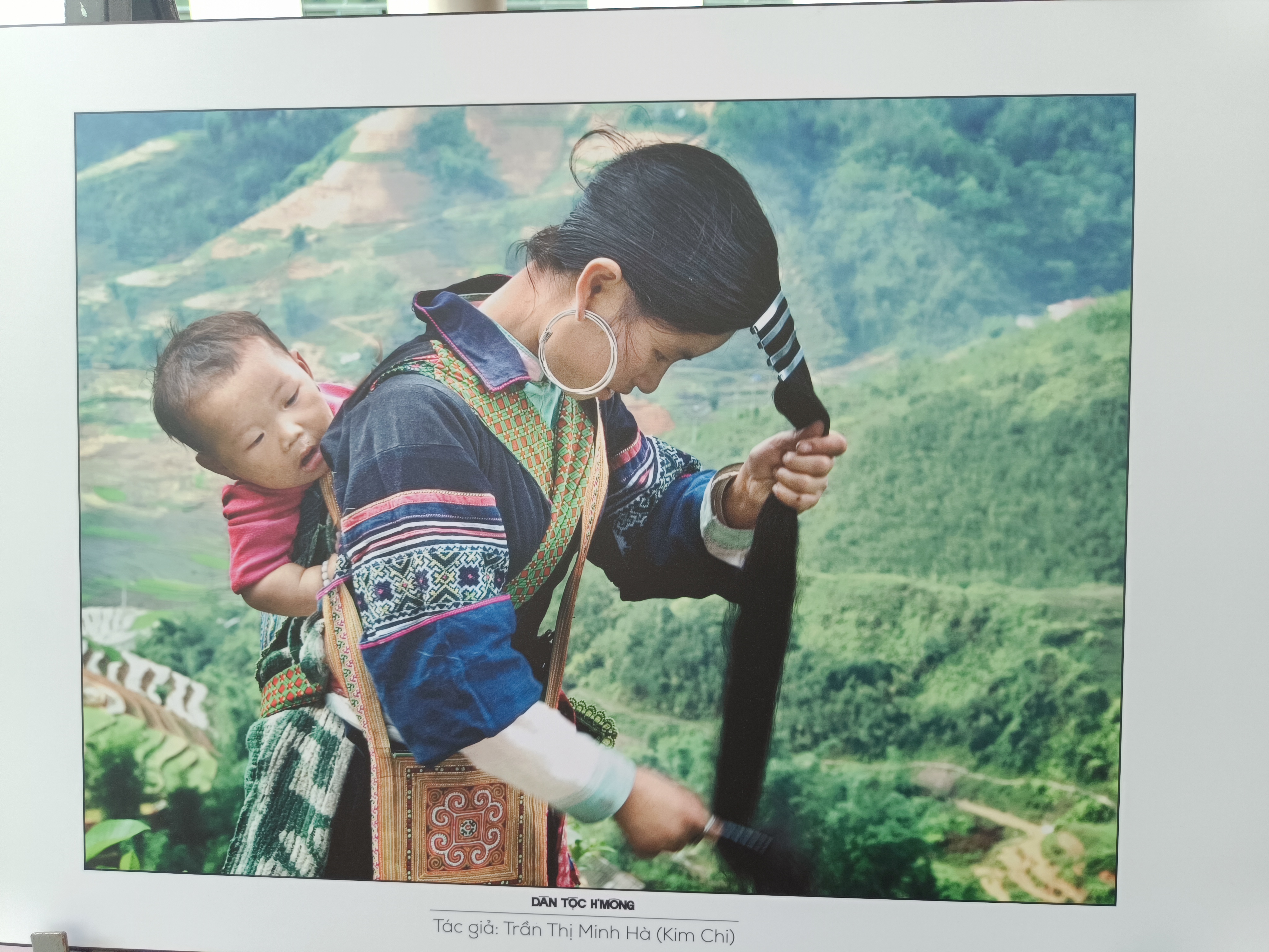 Khai mạc triển lãm ảnh “Sắc màu cuộc sống các dân tộc Việt Nam” tại Hà Nội - ảnh 10