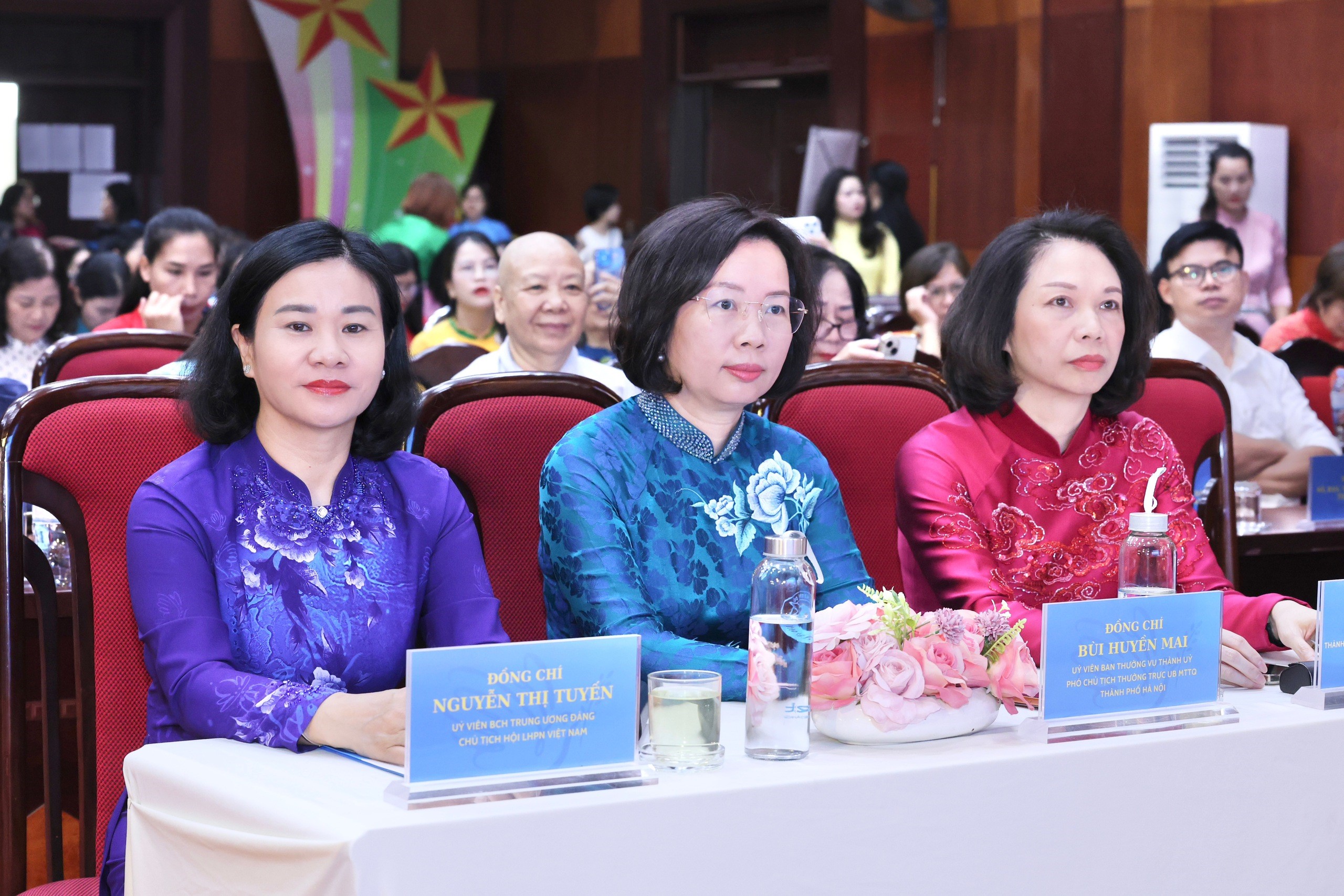 Phụ nữ Hà Nội luôn là điểm sáng với nhiều phong trào, mô hình tiêu biểu - ảnh 1
