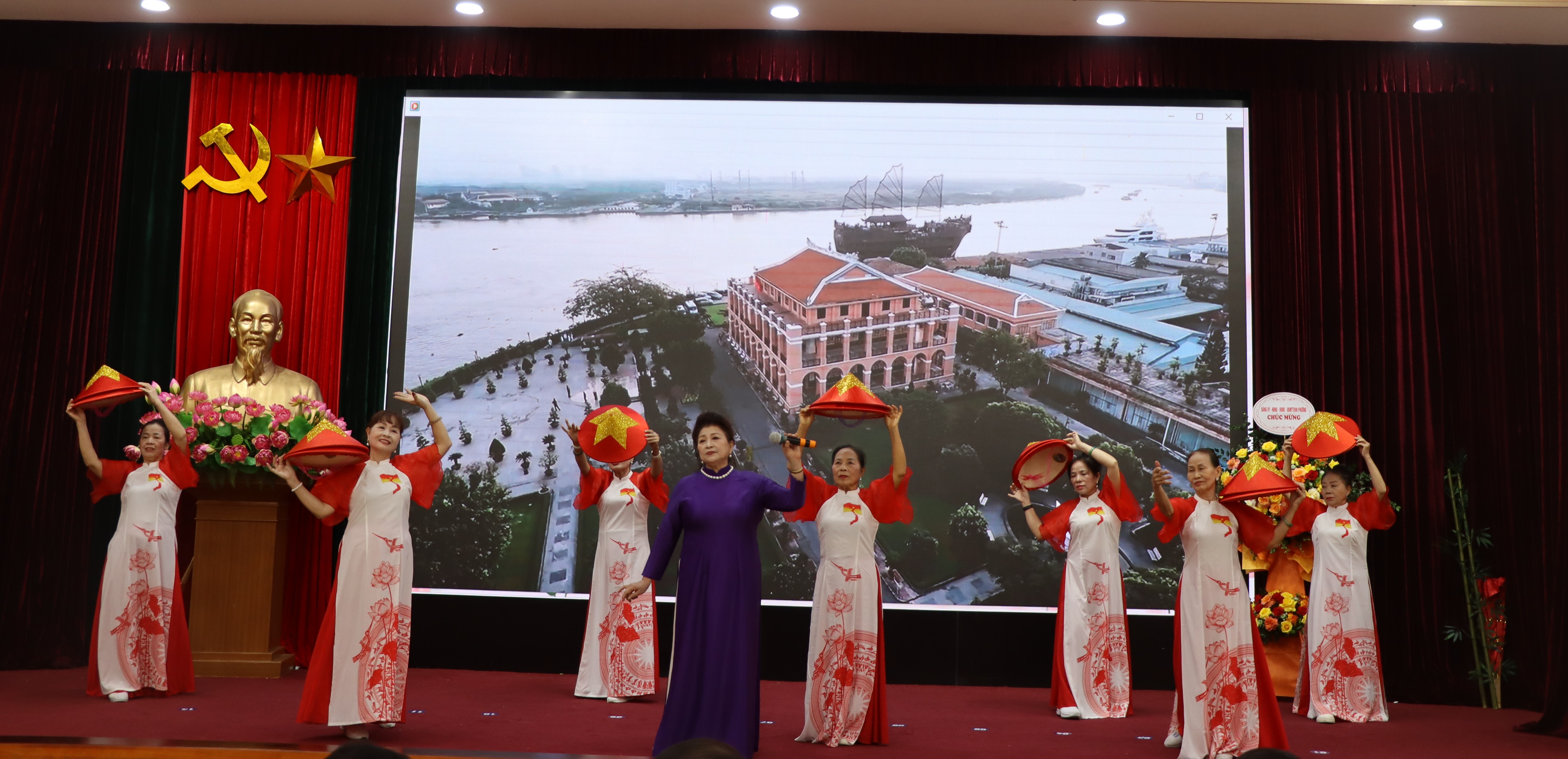 Hội LHPN phường Việt Hưng xây dựng tổ chức Hội vững mạnh toàn diện - ảnh 9