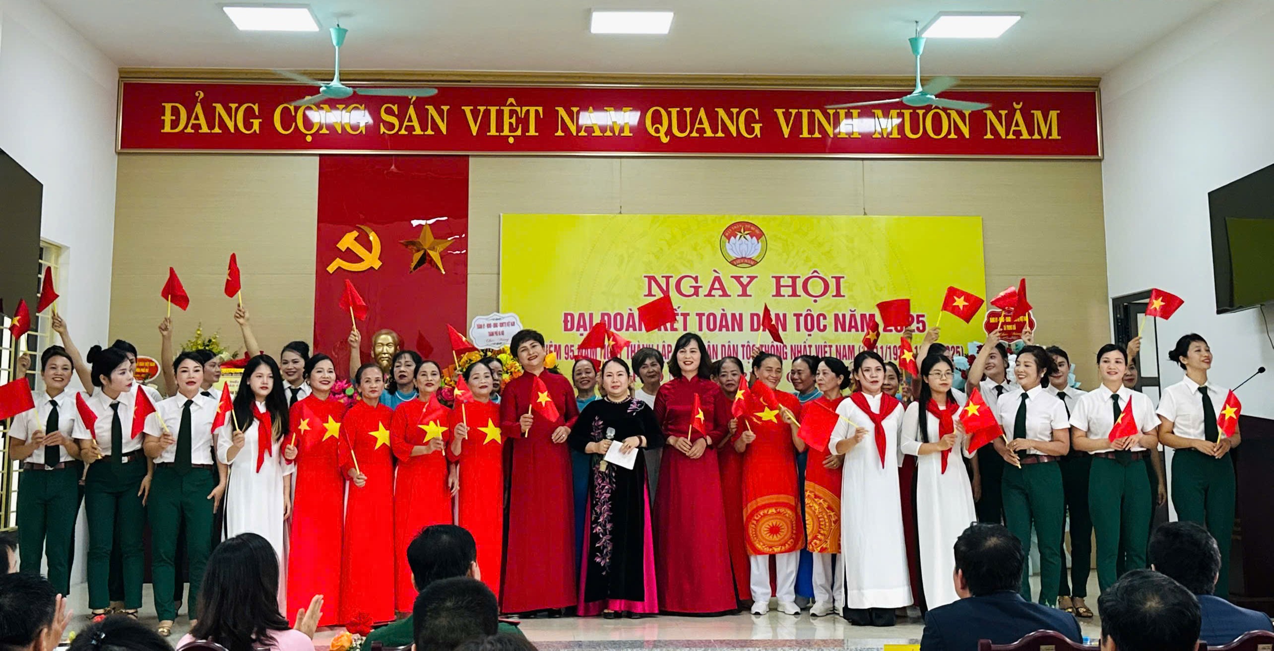 Xã Trung Giã: Niềm vui Ngày hội đại đoàn kết dân tộc năm 2025 - ảnh 2