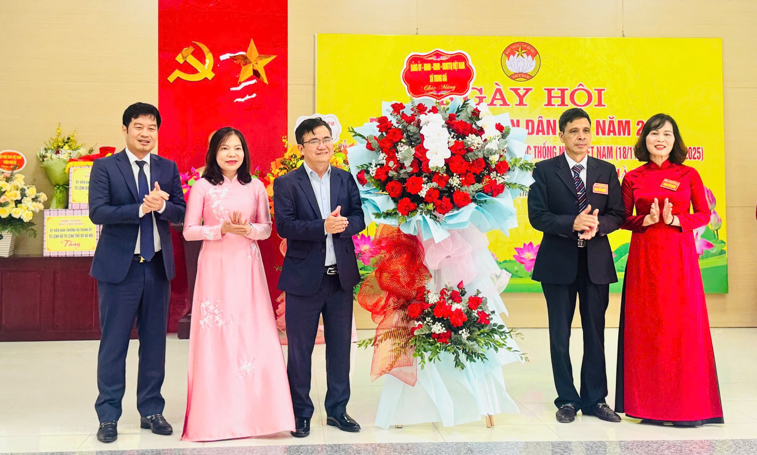 Xã Trung Giã: Niềm vui Ngày hội đại đoàn kết dân tộc năm 2025 - ảnh 4