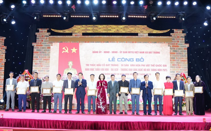 “Tri thức nấu cỗ Bát Tràng” vào Danh mục Di sản văn hóa phi vật thể quốc gia - ảnh 3