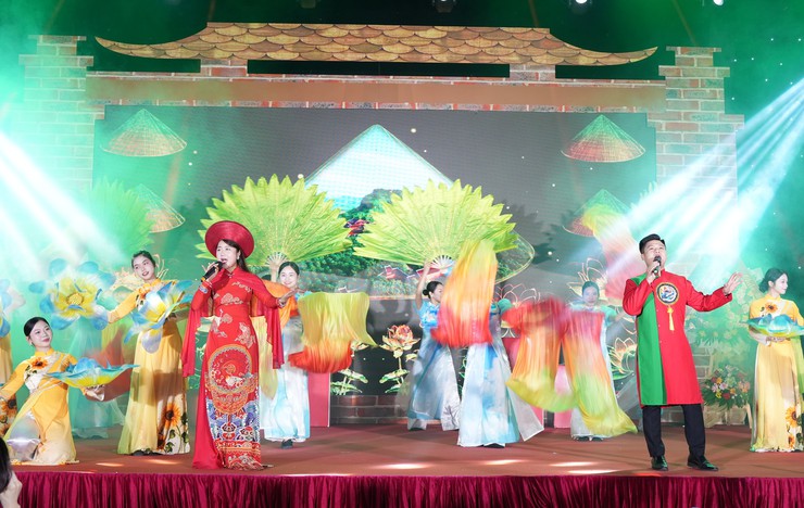 “Tri thức nấu cỗ Bát Tràng” vào Danh mục Di sản văn hóa phi vật thể quốc gia - ảnh 6