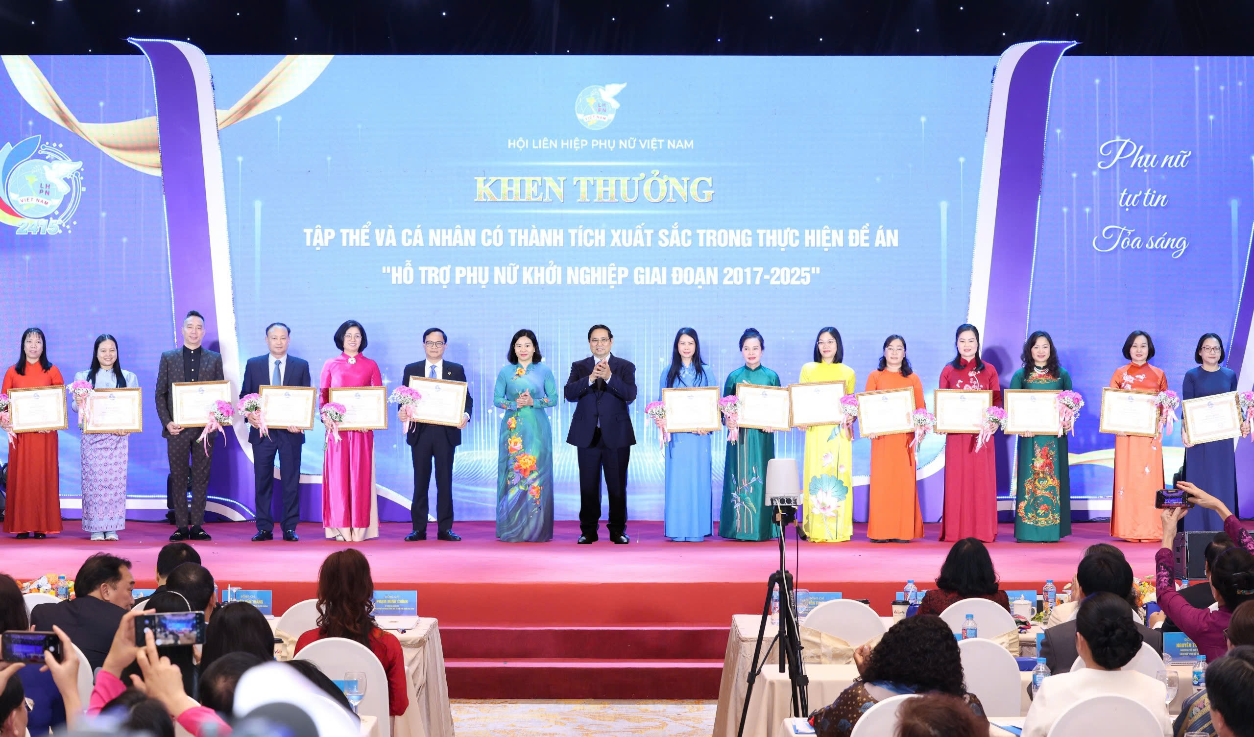 Hà Nội vinh dự có 2 tập thể và 2 cá nhân có thành tích xuất sắc trong thực hiện Đề án 939 - ảnh 1