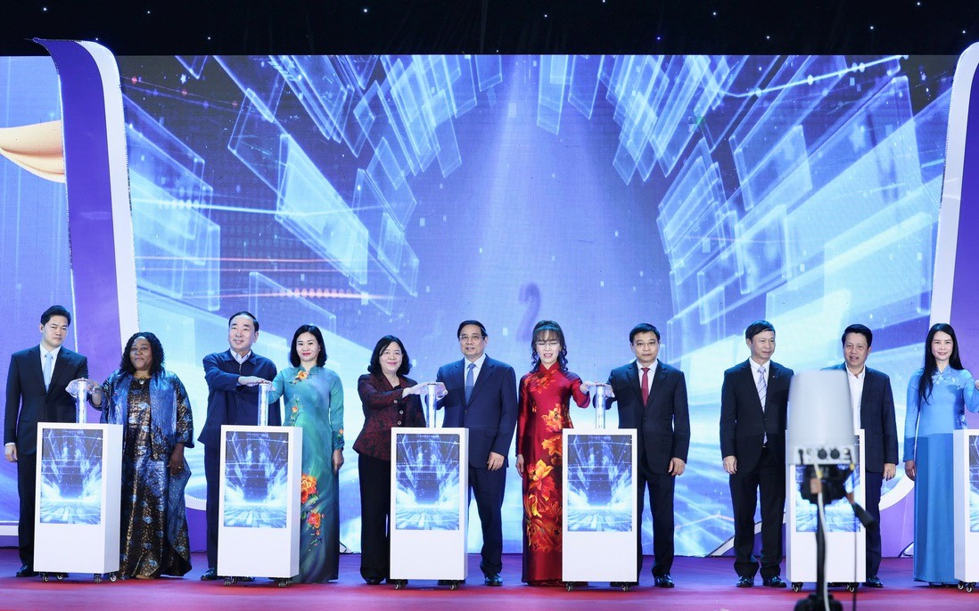 Thủ tướng Chính phủ Phạm Minh Chính bấm nút triển khai Đề án “Hỗ trợ phụ nữ khởi nghiệp giai đoạn 2026 - 2035“ - ảnh 2