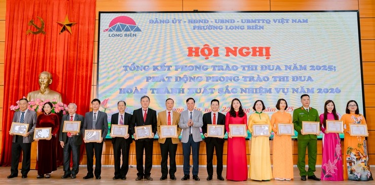 Phường Long Biên tăng cường công tác tuyên truyền, vận động, nắm chắc tình hình tư tưởng nhân dân - ảnh 1