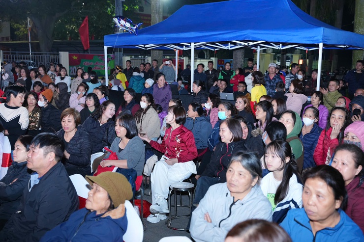 Tưng bừng chương trình nghệ thuật chào đón năm mới 2026 - ảnh 2