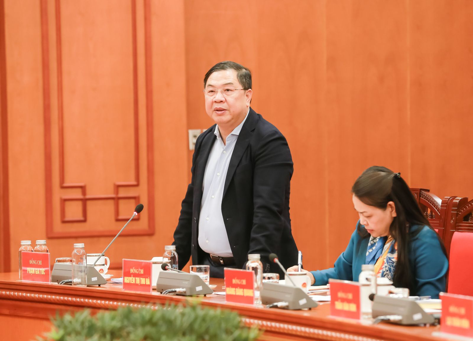 Tập trung cao độ, phối hợp chặt chẽ trong công tác chuẩn bị Đại hội XIV của Đảng - ảnh 3