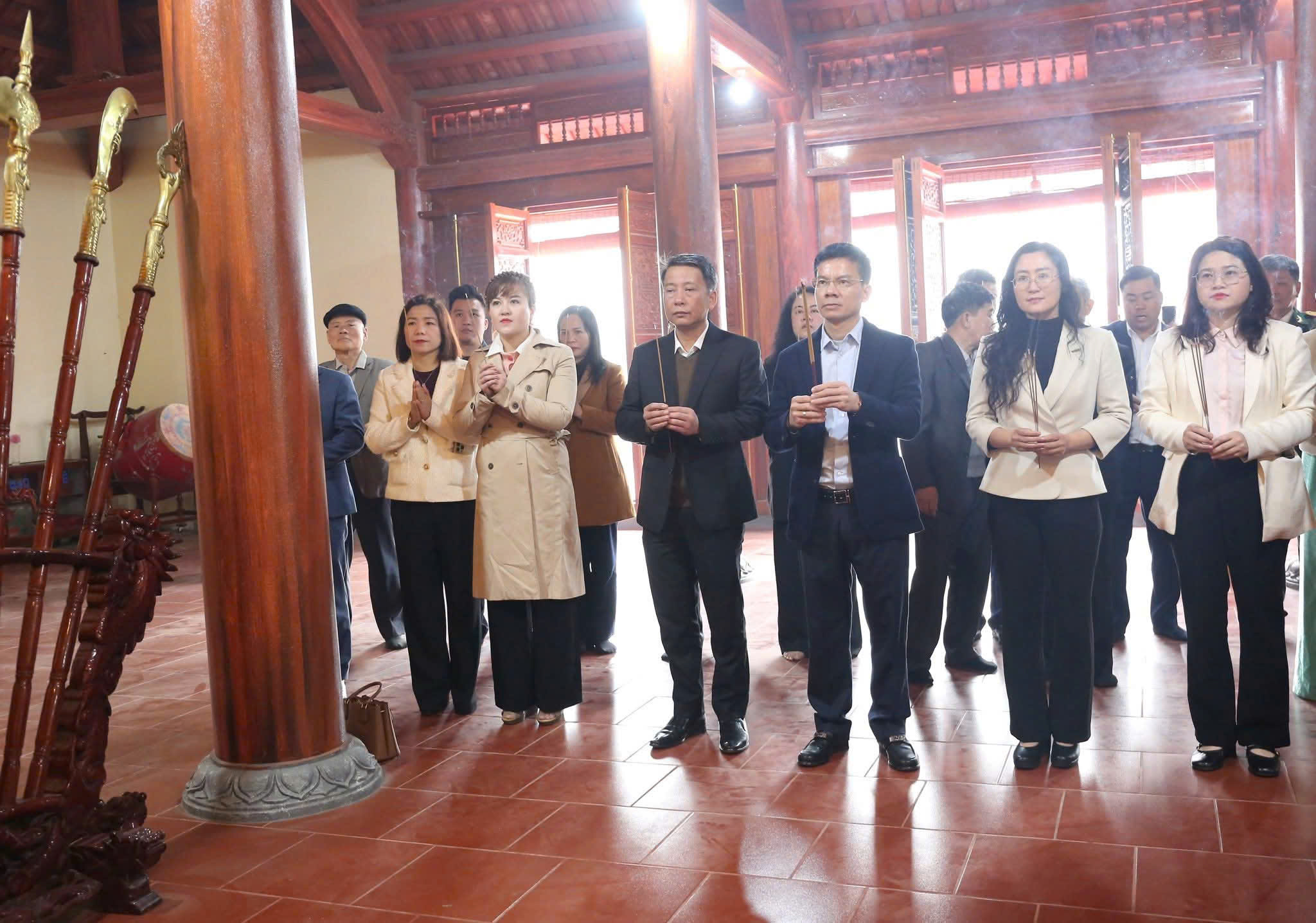 Xã Sóc Sơn gắn biển công trình “Dân vận khéo” chào mừng thành công đại hội Đảng toàn quốc lần thứ XIV - ảnh 4