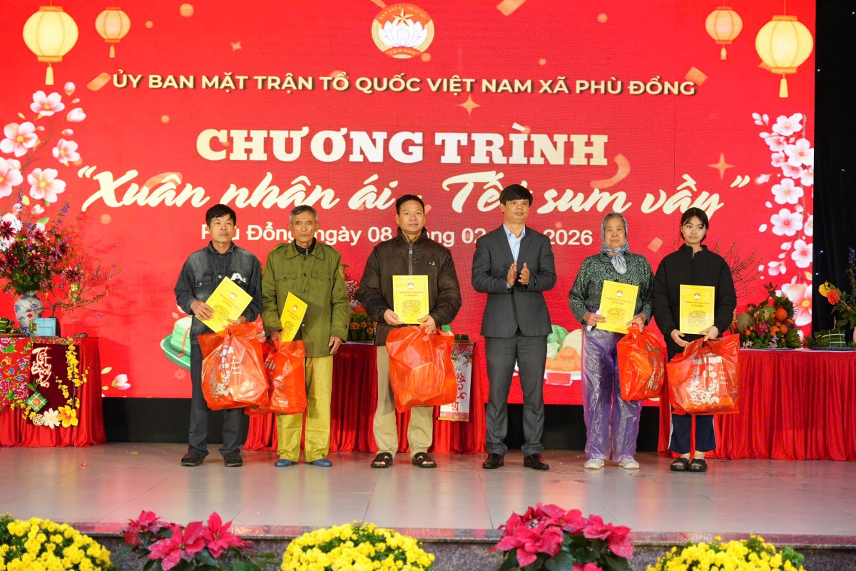 Xã Phù Đổng ấm áp chương trình “Xuân nhân ái - Tết sum vầy” năm 2026 - ảnh 6