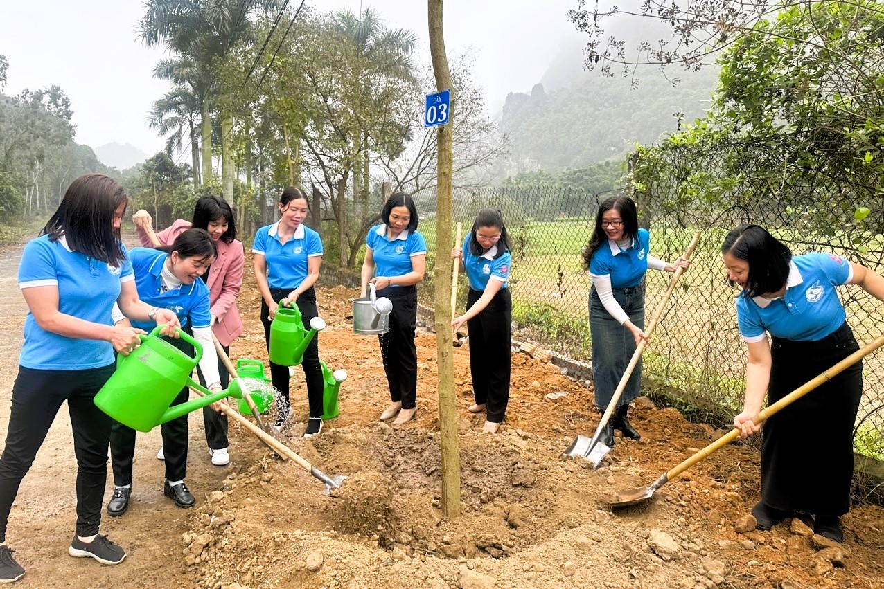 Các cấp Hội Phụ nữ Việt Nam thực hiện đợt thi đua cao điểm lập thành tích chào mừng Đại hội đại biểu Phụ nữ toàn quốc lần thứ XIV - ảnh 2