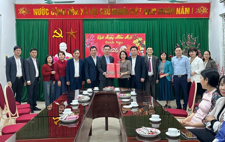 Các đơn vị trực Tết Nguyên đán Bính Ngọ 2026 gác lại niềm vui riêng để hoàn thành nhiệm vụ chung - ảnh 3