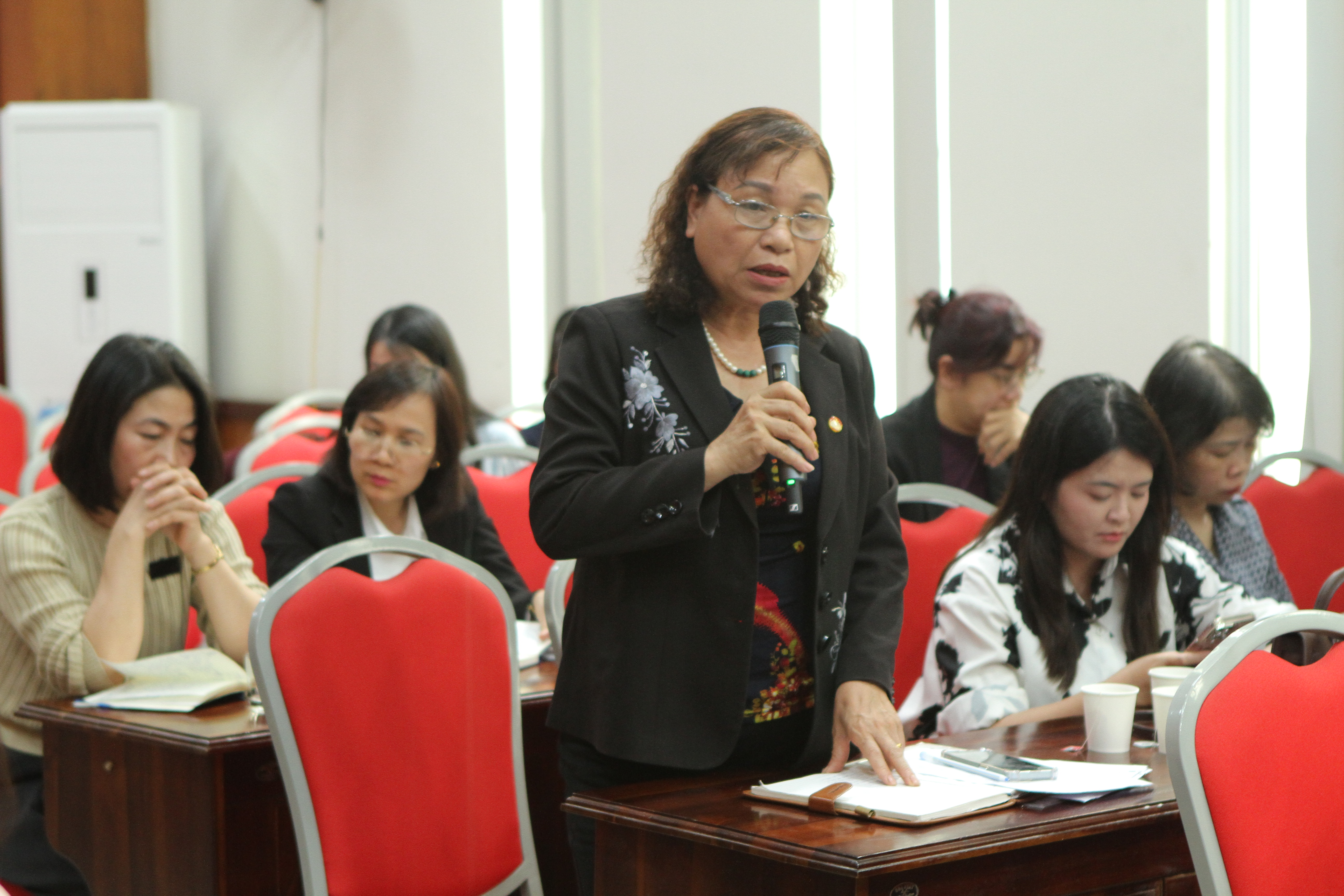 Phụ nữ Thủ đô thi đua lập thành tích chào mừng bầu cử Quốc hội và Hội đồng nhân dân các cấp  - ảnh 4