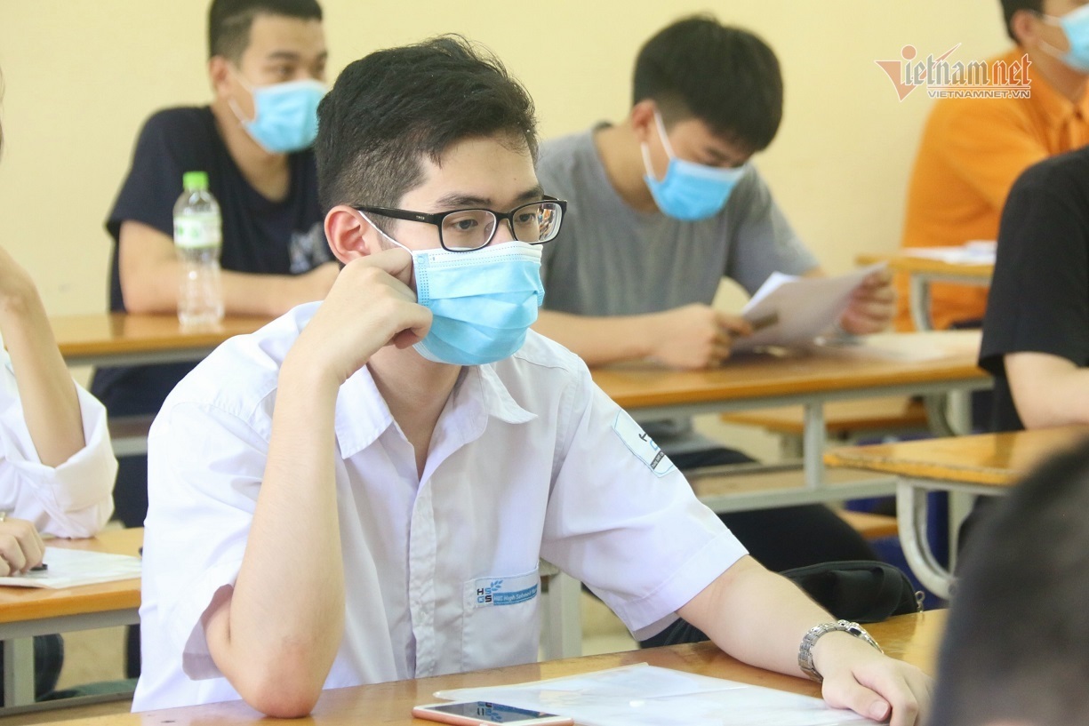 Hơn 1 triệu thí sinh bước vào kỳ thi tốt nghiệp THPT - ảnh 1
