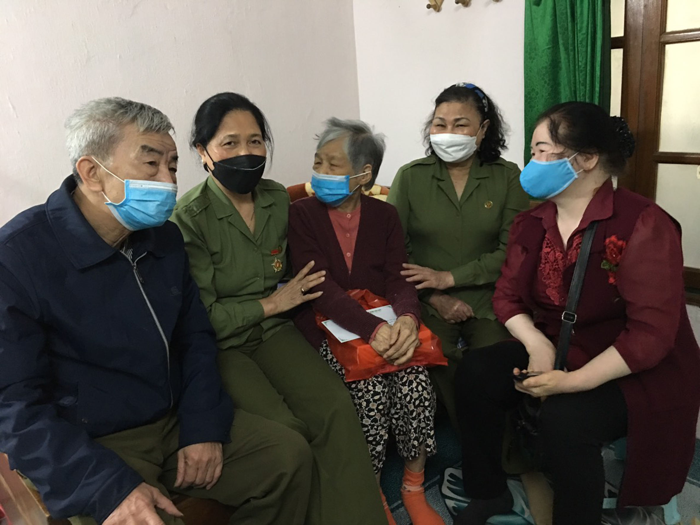 Cả đời nguyện cống hiến vì Tổ quốc, cộng đồng - ảnh 1