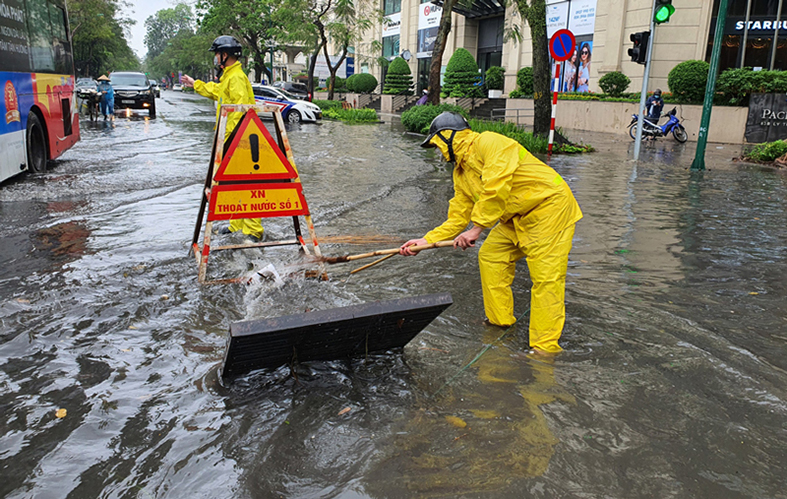 Nghịch lý có hệ thống thoát nước, nhưng... nước không thoát! - ảnh 1