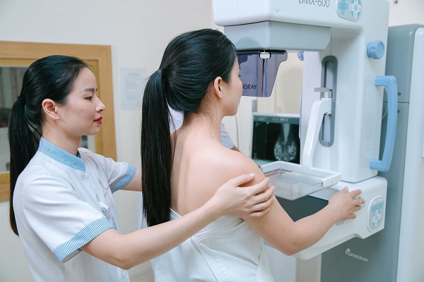Sàng lọc ung thư vú, ung thư cổ tử cung: Cần đưa vào danh mục bảo hiểm y tế - ảnh 1