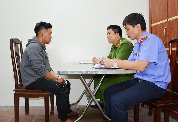 Để ngăn chặn những thảm án nhân danh tình yêu? - ảnh 1
