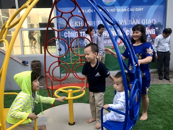 Thêm nhiều sân chơi an toàn cho trẻ em - ảnh 1