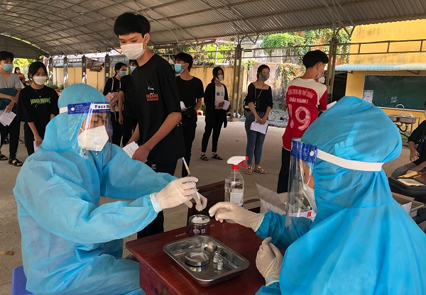 Cần sớm nâng thu nhập cho y, bác sĩ cơ sở - ảnh 1