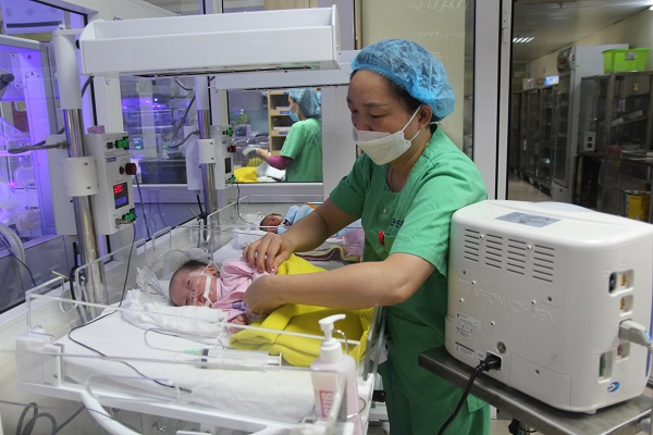 Chuyện về những người “nối dài” sự sống cho trẻ sinh non - ảnh 1